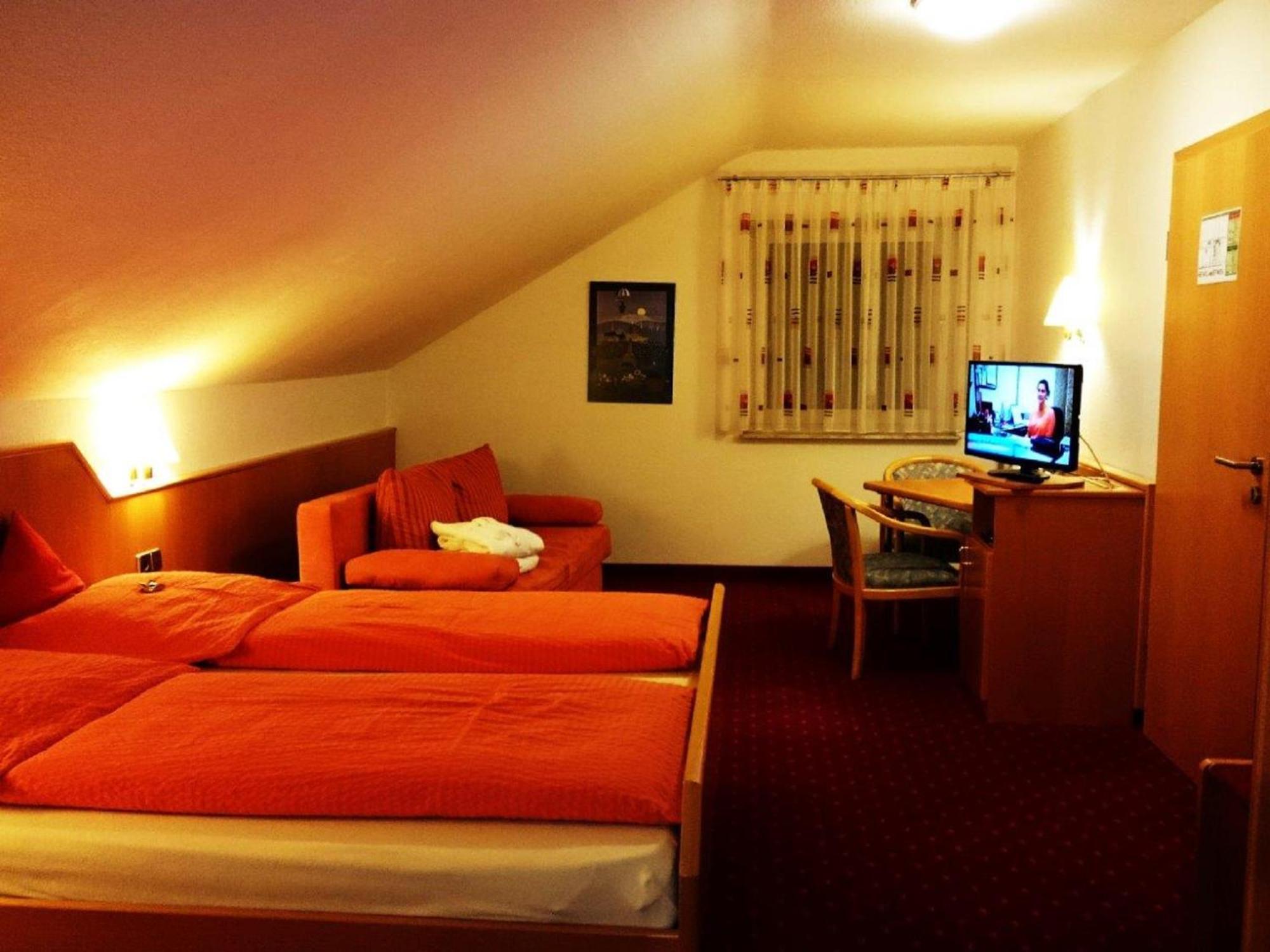 Hotel Goldbaechel Wachenheim an der Weinstraße Kültér fotó
