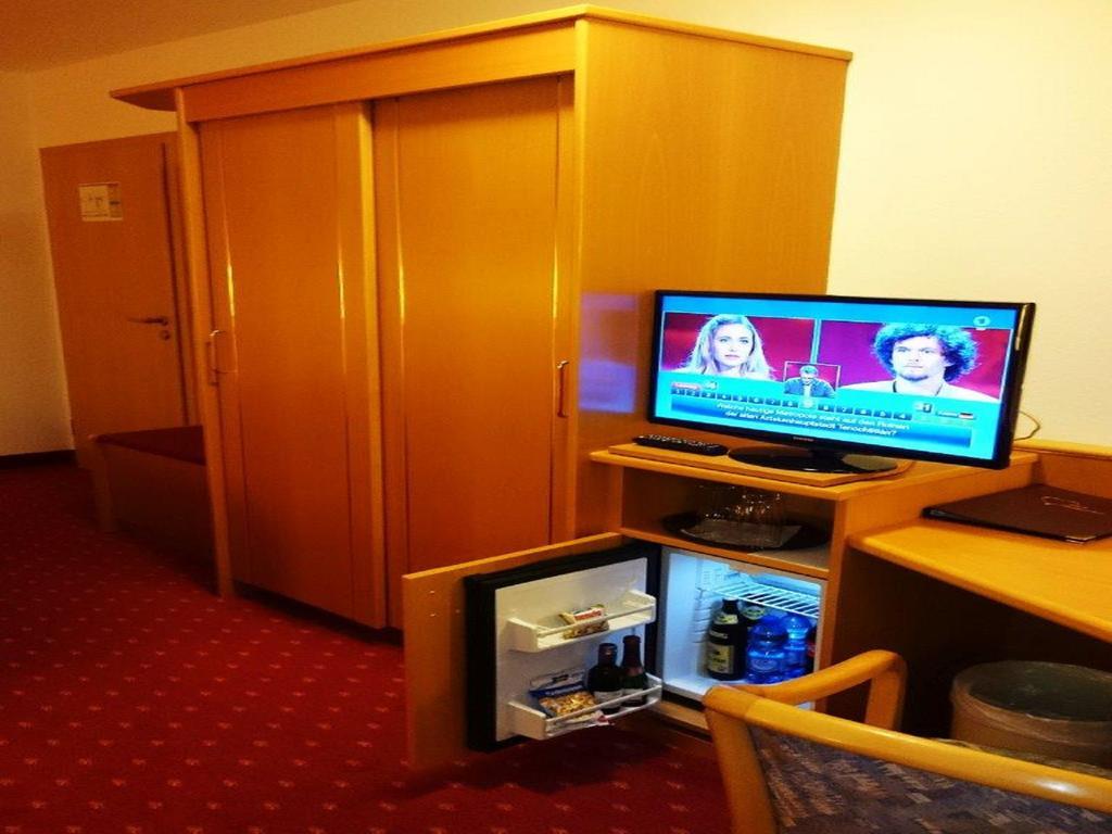 Hotel Goldbaechel Wachenheim an der Weinstraße Kültér fotó
